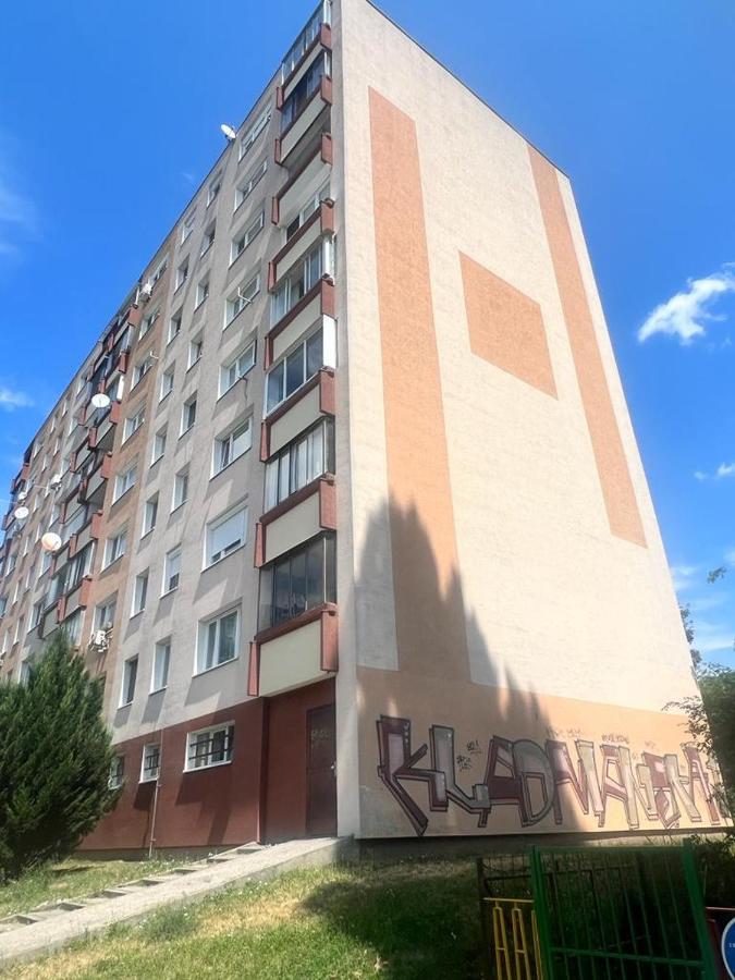 Apartamento Apartman Solid, Bratislava Exterior foto